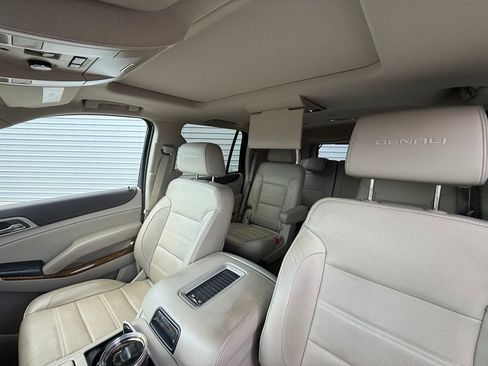Used 2015 GMC Yukon Denali w/ Premium Package RWD image 32