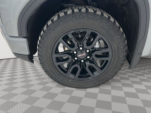 Used 2025 GMC Sierra 1500 Elevation w/ Preferred Package image 29