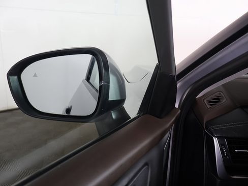 Used 2023 Nissan Rogue SV w/ SV Premium B Package image 34