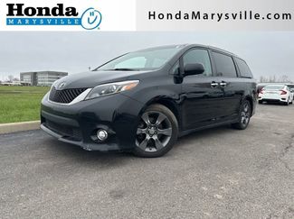 Used 2016 Toyota Sienna SE video 1