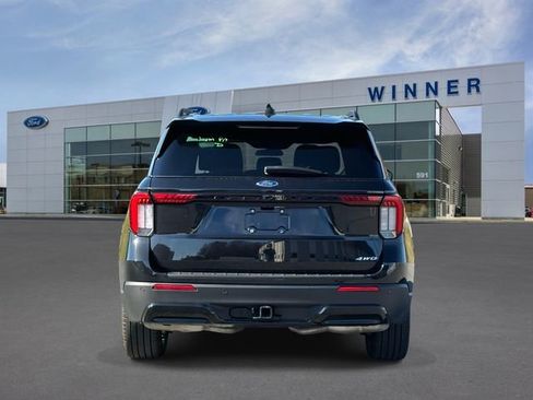 Used 2025 Ford Explorer ST-Line w/ ST-Line Street Pack image 4