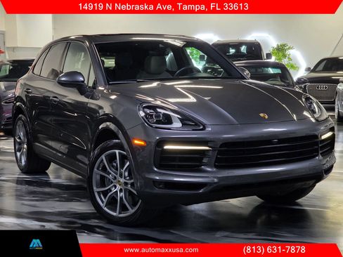 Used 2021 Porsche Cayenne w/ Premium Package image 1