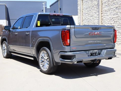 Used 2019 GMC Sierra 1500 Denali w/ Denali Ultimate Package AWD/4WD image 3