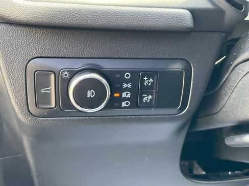 Used 2025 Ford Escape ST-Line Select AWD/4WD image 12