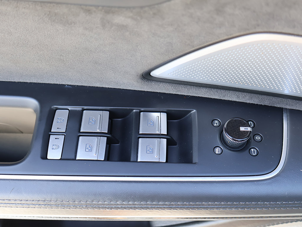 Used 2020 Audi S8 L w/ Full Leather Package AWD/4WD image 45