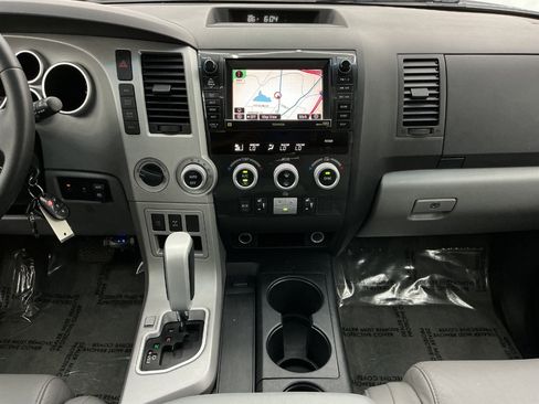 Used 2008 Toyota Sequoia Limited AWD/4WD image 30