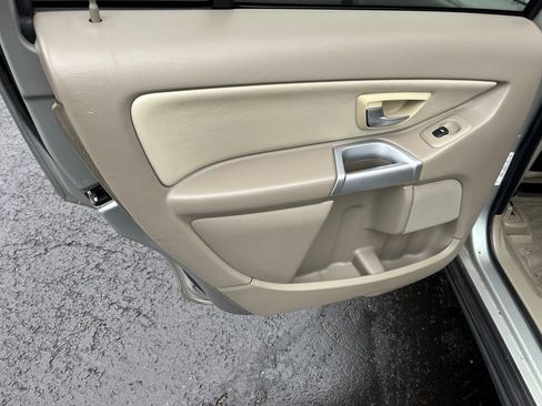 Used 2004 Volvo XC90 2.5T image 20