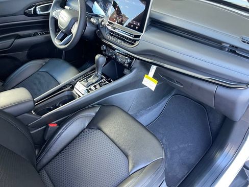 New 2026 Jeep Compass Latitude AWD/4WD image 14