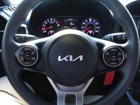 Used 2022 Kia Soul LX w/ Technology Package image 21