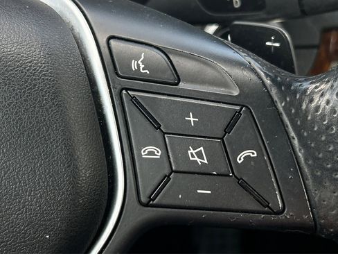 Used 2014 Mercedes-Benz E 350 Cabriolet image 28