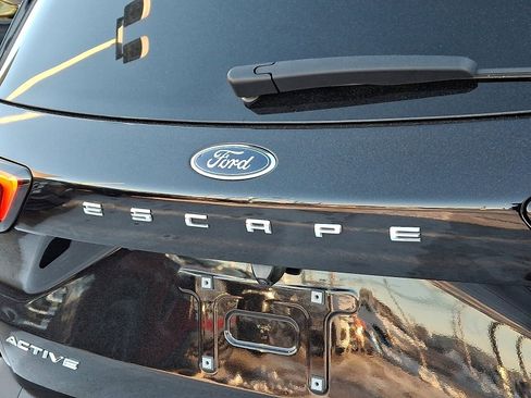 Used 2024 Ford Escape Active w/ Cold Weather Package image 30