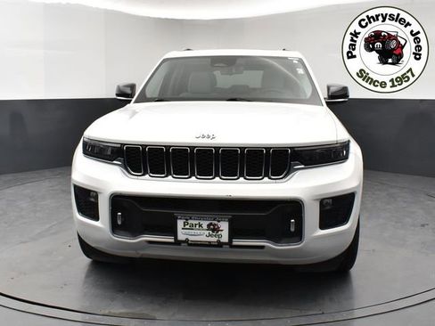 Used 2023 Jeep Grand Cherokee Overland w/ Luxury Tech Group IV image 2