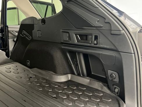 Used 2023 Subaru Outback Premium image 35