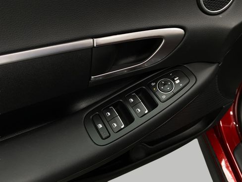 Certified 2025 Hyundai Sonata SE FWD image 29