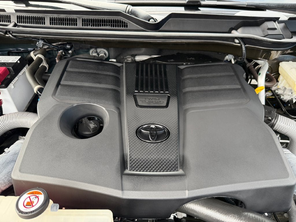 Used 2023 Toyota Tundra Platinum AWD/4WD image 30