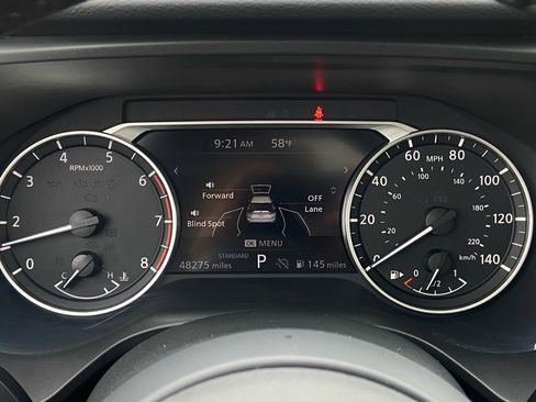 Used 2024 Nissan Rogue SV w/ SV Premium Package FWD image 26