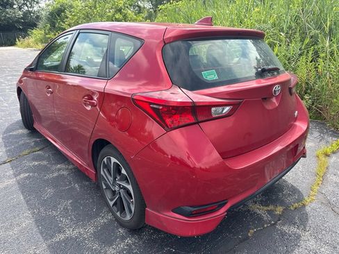 Used 2017 Toyota Corolla iM w/ All-Weather Mat Package FWD image 4