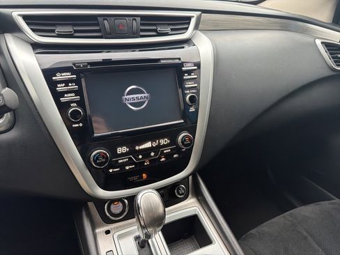 Used 2018 Nissan Murano SV image 14