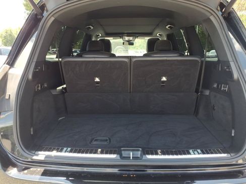 Used 2025 Mercedes-Benz GLS 450 4MATIC image 18