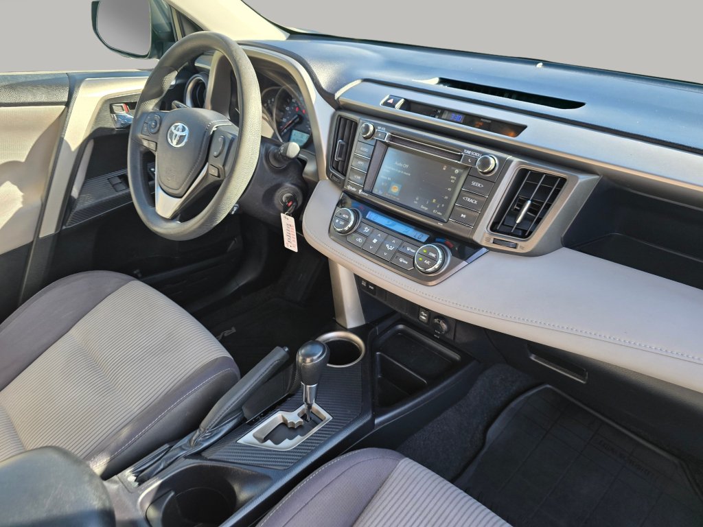 Used 2015 Toyota RAV4 XLE AWD/4WD image 28