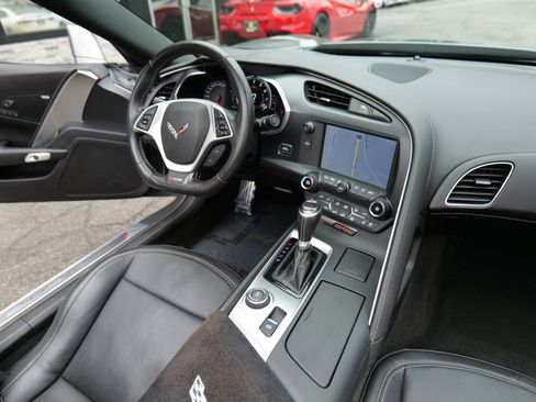 Used 2015 Chevrolet Corvette Z06 w/ 2LZ Preferred Equipment Group image 36