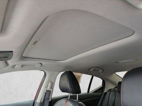 Used 2022 Nissan Sentra SR w/ SR Premium Package image 22