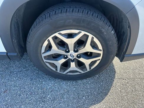 Used 2022 Subaru Forester Premium image 4