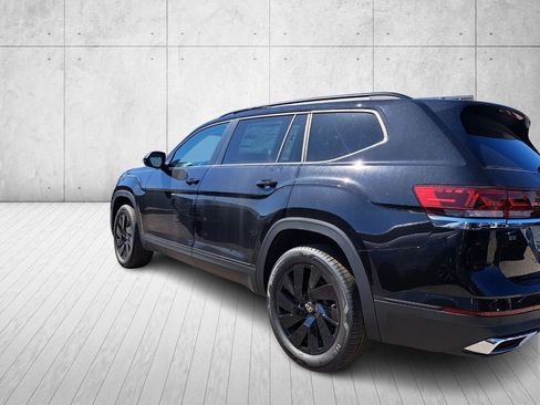 New 2026 Volkswagen Atlas SE image 6