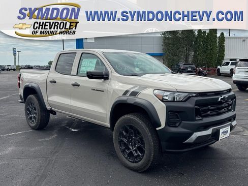 New 2026 Chevrolet Colorado Trail Boss AWD/4WD image 1