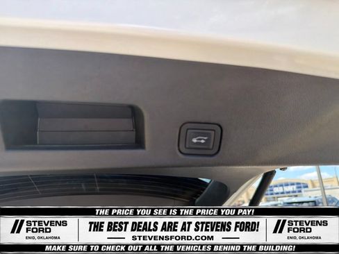 Used 2025 Chevrolet Traverse Z71 w/ Enhanced Driving Package AWD/4WD image 42