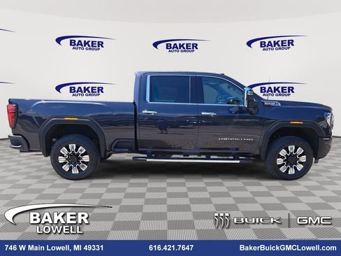 New 2025 GMC Sierra 2500 Denali w/ Denali Reserve Package image 4