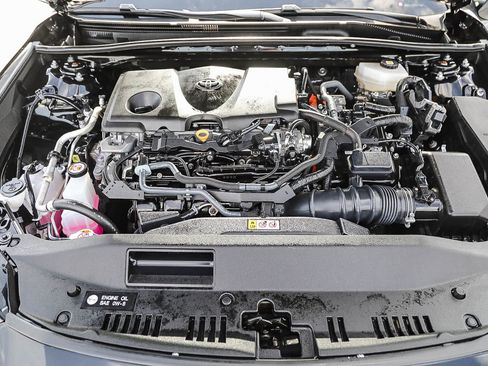 Used 2025 Toyota Camry LE FWD image 26