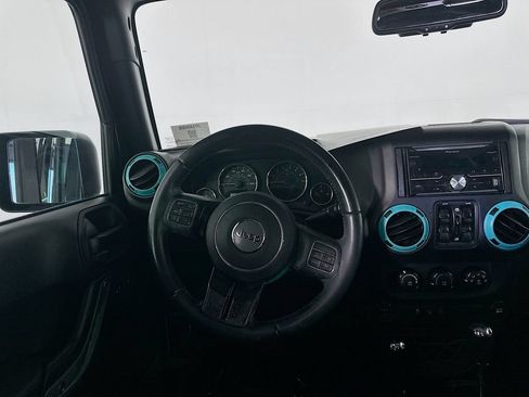 Certified 2018 Jeep Wrangler Unlimited Sport S AWD/4WD image 27