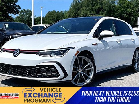 Used 2024 Volkswagen GTI SE FWD image 3
