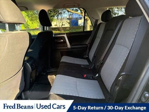 Used 2016 Toyota 4Runner SR5 AWD/4WD image 12
