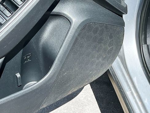 Used 2021 Subaru Crosstrek 2.5i Sport AWD/4WD image 18