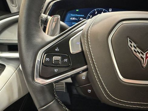 Used 2021 Chevrolet Corvette Stingray Premium Conv w/ Z51 Performance Package image 19