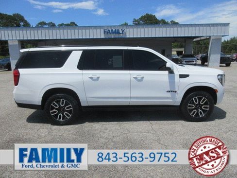 Used 2024 GMC Yukon XL AT4 w/ Technology Package AWD/4WD image 1