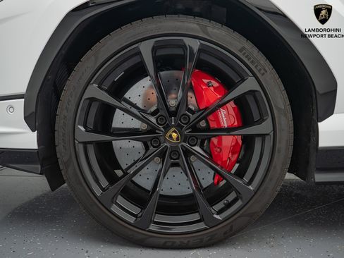 Used 2024 Lamborghini Urus S image 39