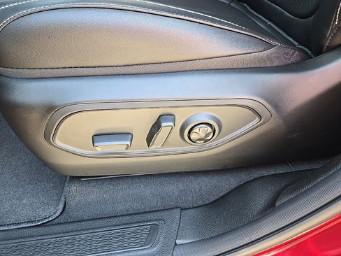 Used 2025 Jeep Grand Cherokee L Limited w/ Luxury Tech Group II image 41