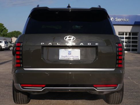 Used 2026 Hyundai Palisade Calligraphy FWD image 16
