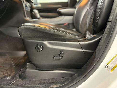 Used 2018 Jeep Grand Cherokee Altitude AWD/4WD image 26