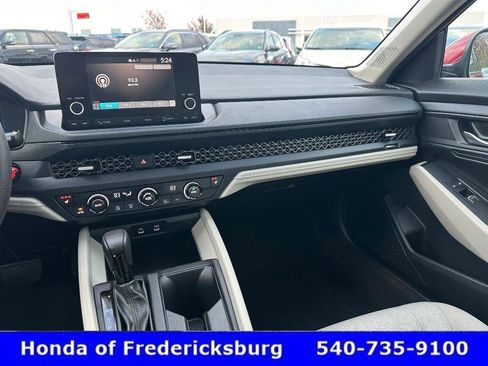 Certified 2023 Honda Accord EX image 22