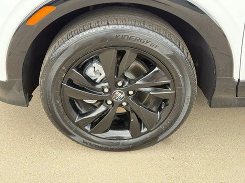 Used 2024 Buick Encore GX Sport Touring image 12