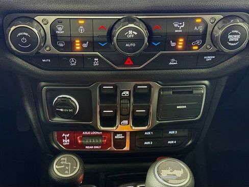New 2026 Jeep Wrangler Unlimited Sport AWD/4WD image 15