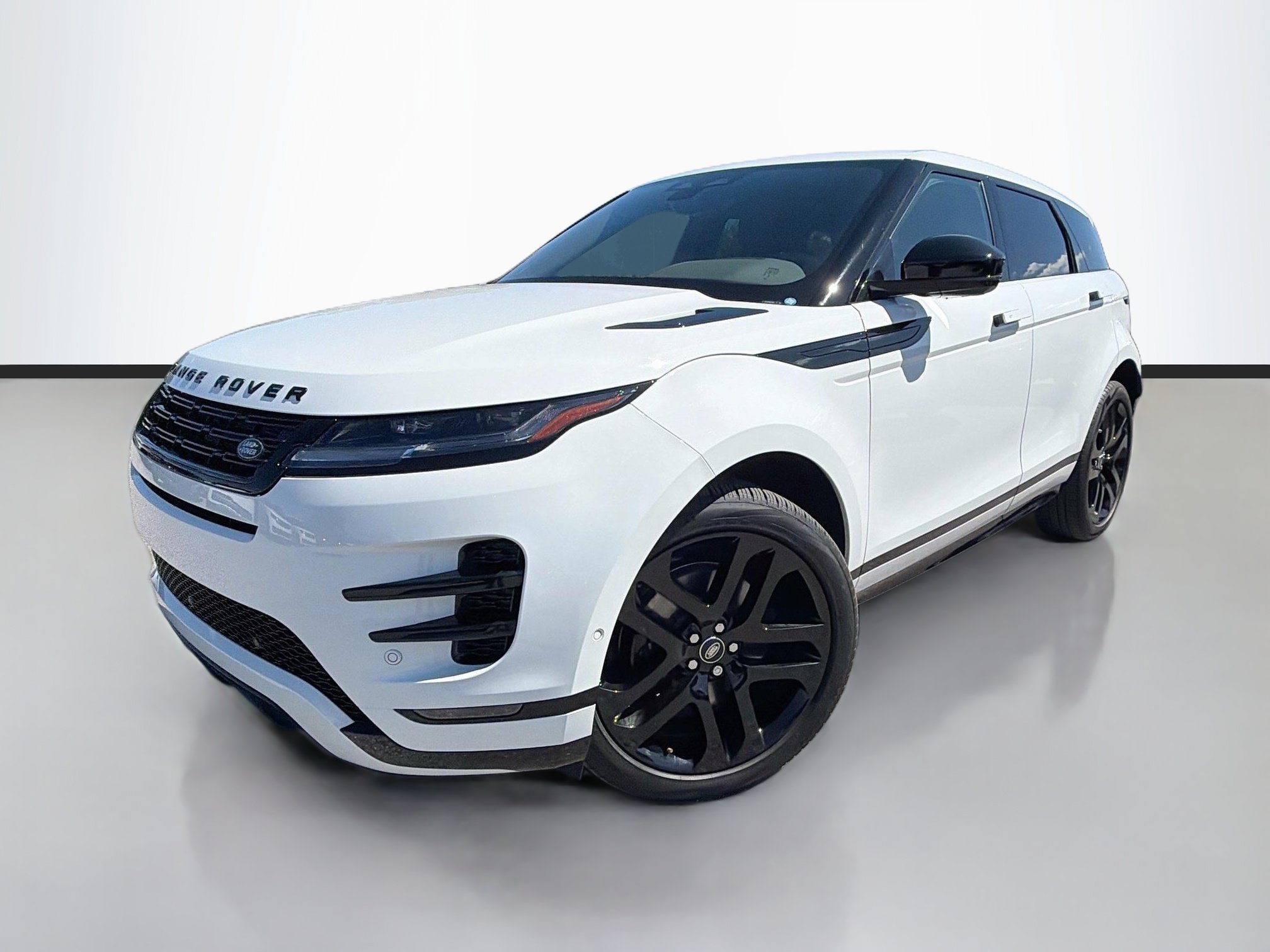 Used 2026 Land Rover Range Rover Evoque Dynamic SE AWD/4WD image 1