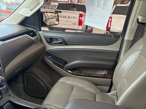 Certified 2019 Chevrolet Suburban LT w/ RST Edition image 31