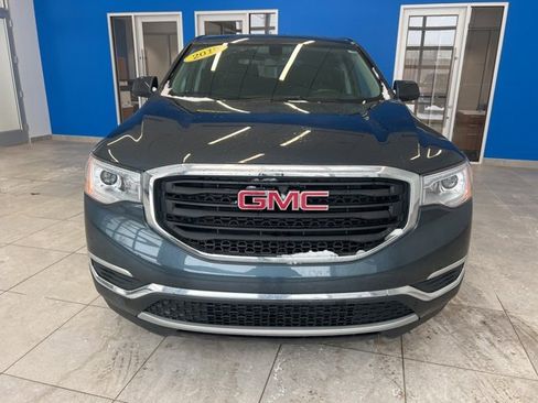 Used 2019 GMC Acadia SLE w/ LPO, Floor Liner Package image 2