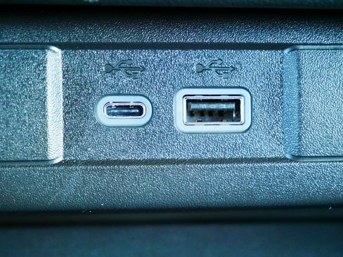 New 2025 Chevrolet Colorado LT image 9