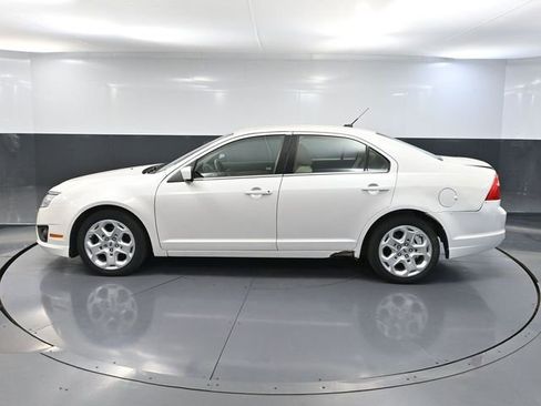 Used 2010 Ford Fusion SE image 8